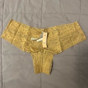 Victoria Secret Nude Cheeky panties in size Medium